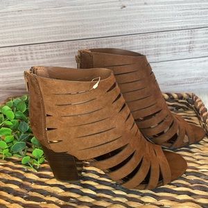 NWT- Carlos brown laser cut open toe booties. Size 8